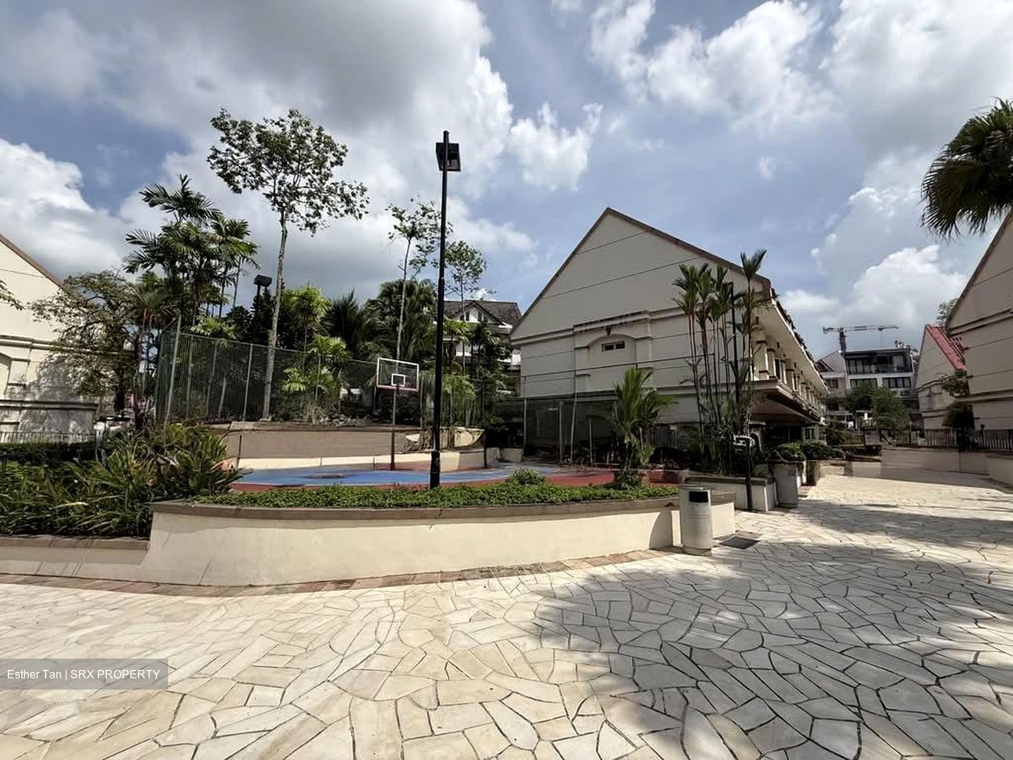 Horizon Gardens (D20), Terrace #566618011